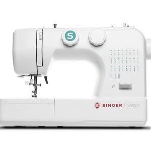 Singer SM024 Sewing Machine
